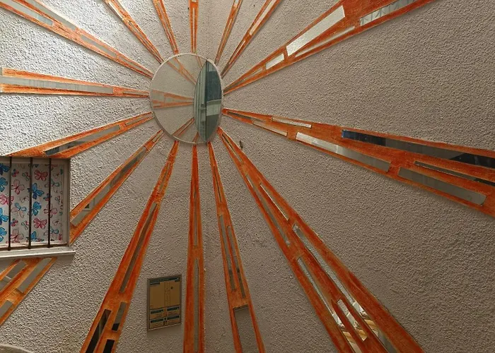 Separate Bright Double - Center & Castle - Shared Kitchen & Private Bathroom Lejlighed Lourdes